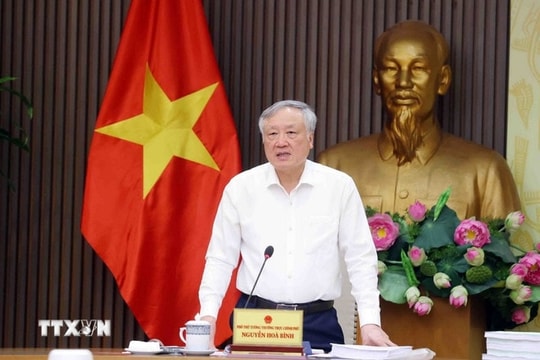 Hội đồng tư vấn đặc xá duyệt danh sách đề nghị tha tù trước thời hạn