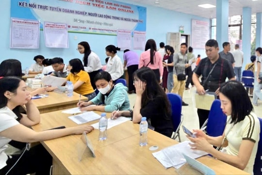 15 doanh nghiệp đăng ký tham gia tuyển dụng gần 4.000 lao động phổ thông