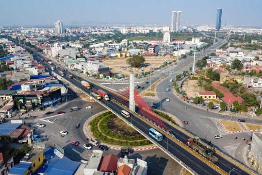 Giao thông mở lối cho thành phố phát triển