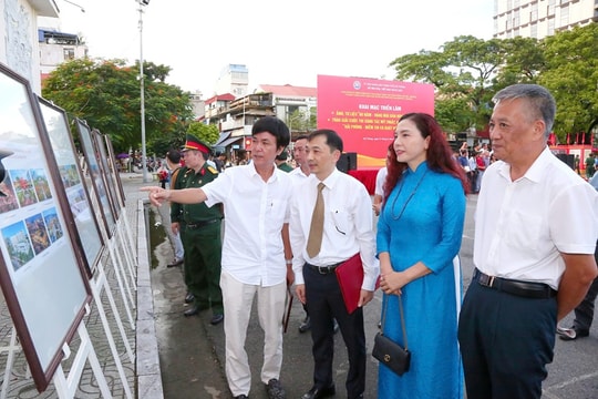 Khai mạc triển lãm '80 năm – Vang mãi bản hùng ca độc lập', trao giải cuộc thi mỹ thuật, nhiếp ảnh