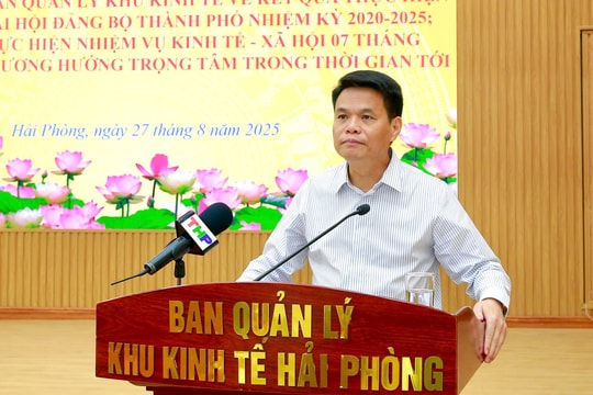 Đồng chí Lê Ngọc Châu làm việc với Ban quản lý Khu kinh tế Hải Phòng