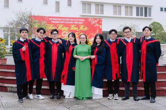 Cùng học trò vươn tới đỉnh cao