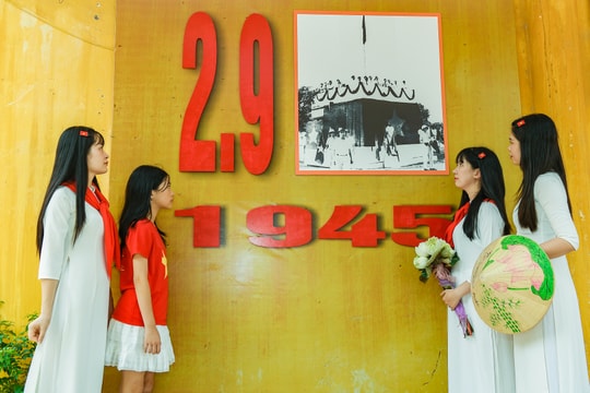Đảng bộ, quân và dân Hải Phòng chung sức viết nên Bản hùng ca Độc lập