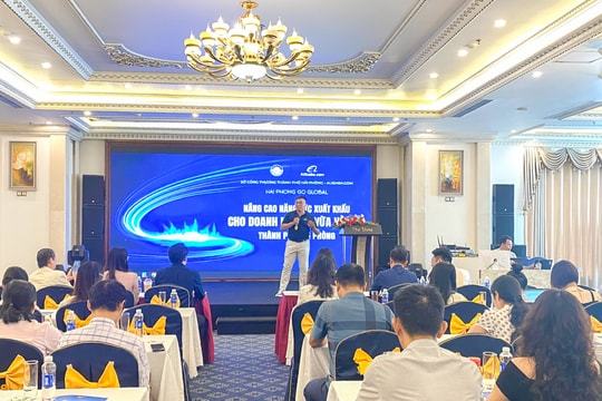 Nearly 100 businesses learn from experience in building digital storefronts