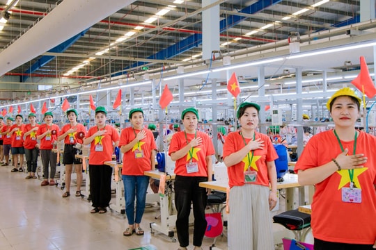 Công nhân, lao động Hải Phòng lan tỏa tình yêu Tổ quốc