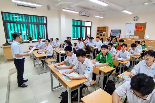 Học sinh các trường dân lập, tư thục được hỗ trợ học phí