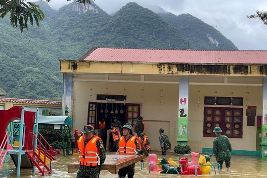 Không để học sinh thiếu trường, lớp, sách vở