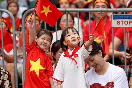 Người dân bắt đầu nhận quà 2/9 từ hôm nay