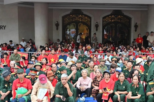 Những vị khách mời đặc biệt tại lễ tổng duyệt diễu binh, diễu binh 2/9