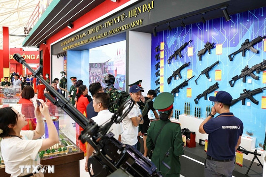 Khuyến cáo thay đổi lộ trình tránh ùn tắc khi đến triển lãm thành tựu đất nước
