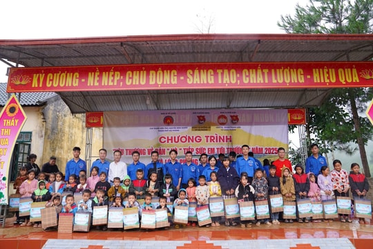 Tuổi trẻ Đường An mang yêu thương đến với học sinh vùng cao Sơn La