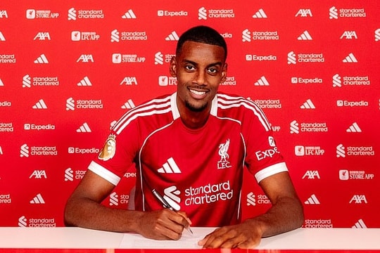 Liverpool chính thức công bố thương vụ kỷ lục nước Anh