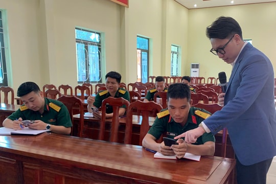 Lan tỏa phong trào 'Bình dân học vụ số' trong lực lượng vũ trang Hải Phòng