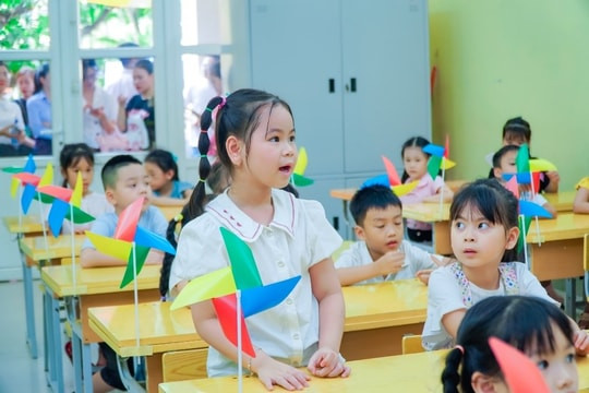 Hải Phòng tiên phong miễn học phí