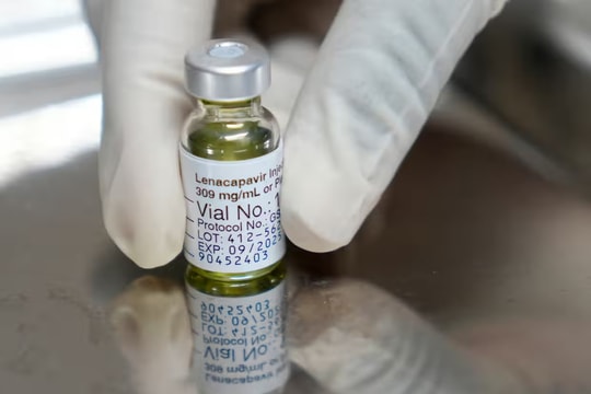 Mỹ cam kết cung cấp phi lợi nhuận thuốc lenacapavir điều trị HIV/AIDS
