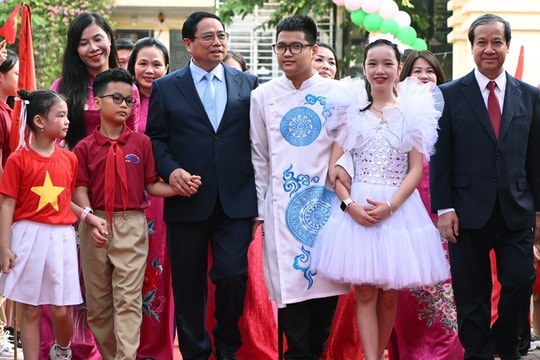 Lễ khai giảng đặc biệt