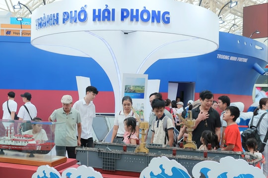Thành phố Hải Phòng đưa đón miễn phí người dân tham quan Triển lãm 80 năm thành tựu đất nước