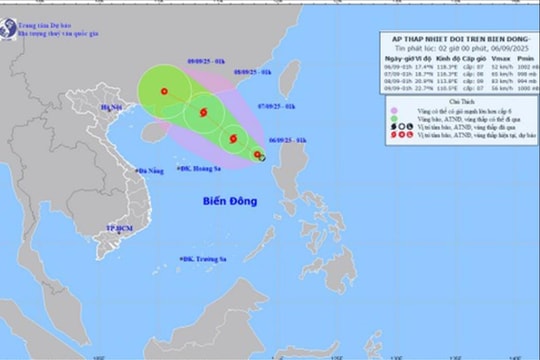 Áp thấp nhiệt đới xuất hiện trên Biển Đông, dự báo mạnh lên thành bão số 7