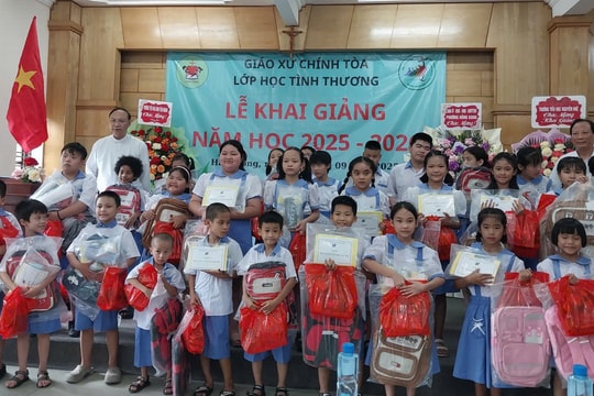 Lớp học tình thương - nơi đong đầy những thấu hiểu và sẻ chia