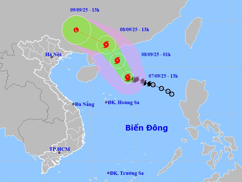 Rìa xa hoàn lưu bão số 7 gây mưa lớn cho miền Bắc