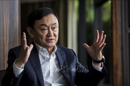 Cựu Thủ tướng Thaksin bị yêu cầu quay lại thụ án 1 năm tù