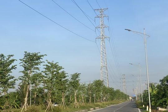 Hệ thống đèn chiếu sáng trên đường Phú Thái không hoạt động