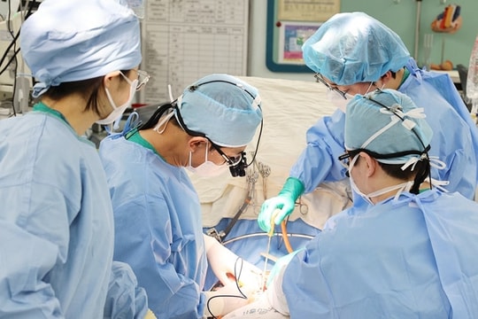 Công nghệ mới giúp bác sĩ 'vá' xương ngay trong phòng mổ