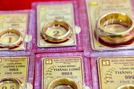 Chính phủ yêu cầu triển khai giải pháp mạnh để bình ổn thị trường vàng
