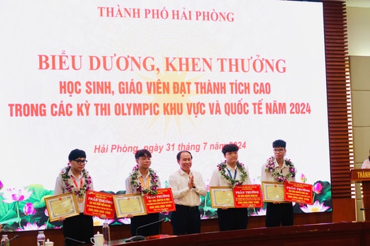 Hải Phòng quan tâm người thầy, khích lệ trò giỏi