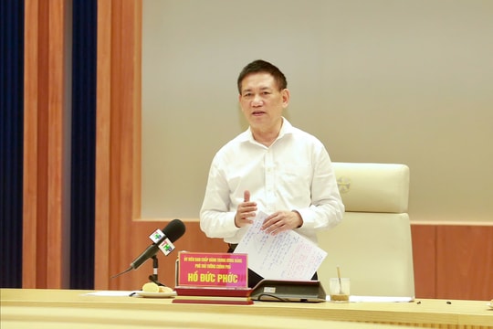 Deputy Prime Minister Ho Duc Phoc works with Hai Phong on boosting growth