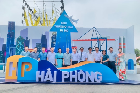 'Đi dọc non sông' tại Triển lãm 80 năm thành tựu đất nước