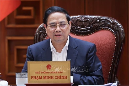 Ổn định kinh tế vĩ mô, kiểm soát lạm phát, thúc đẩy tăng trưởng kinh tế từ 8,3 - 8,5%