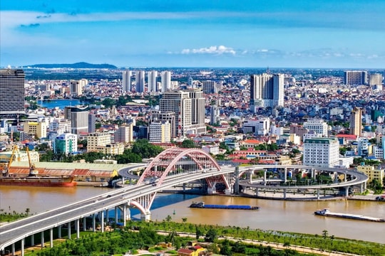 Hai Phong asserts new position with breakthrough in GRDP