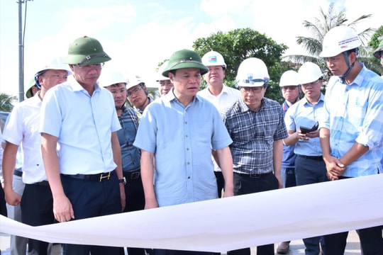 Giải phóng xong mặt bằng dự án đường vành đai 2 và cầu Nguyễn Trãi trong tháng 10