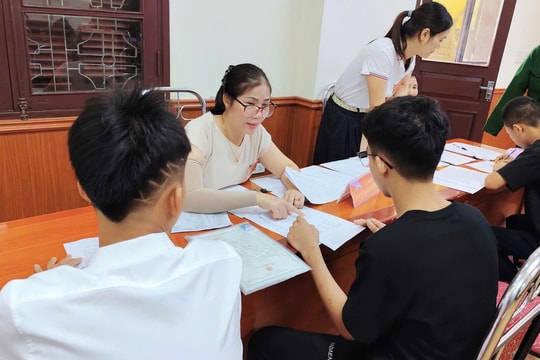 Hơn 100 tân sinh viên Trường Cao đẳng Giao thông - Vận tải Trung ương 2 nhập học