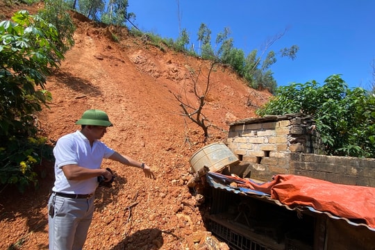 Sớm khắc phục tình trạng sạt lở tại núi Đá Vách, ở thôn Kỳ Sơn 4 (xã Việt Khê)