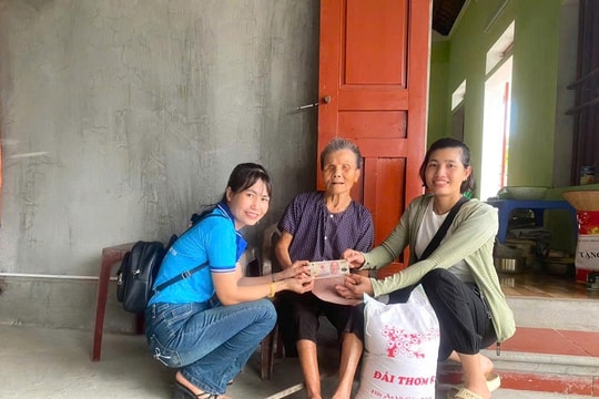 Lan tỏa tấm lòng 'nhường cơm, sẻ áo'