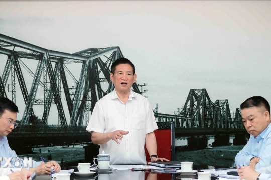 Nghiên cứu để thành lập sàn vàng