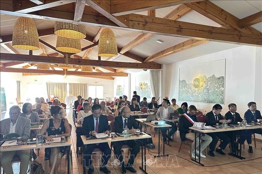 Châm cứu - Cầu nối y học và văn hóa giữa Việt Nam và Pháp