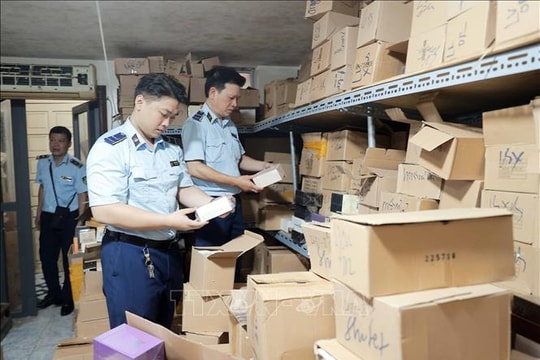 Bộ Tài chính siết chặt quản lý, hoàn thiện chính sách chống buôn lậu