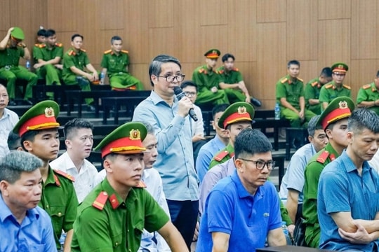 Cựu trợ lý nguyên Chủ tịch Quốc hội bị tuyên 5 năm 6 tháng tù