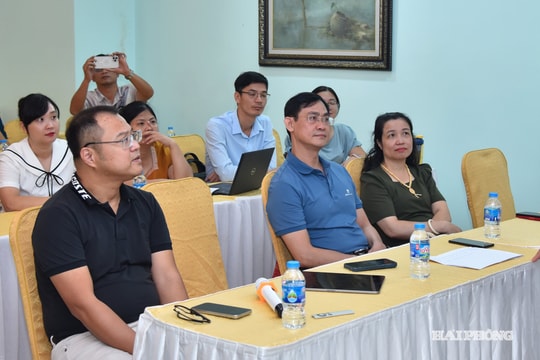 Hội Nhà báo Hải Phòng tập huấn ứng dụng AI trên thiết bị di động
