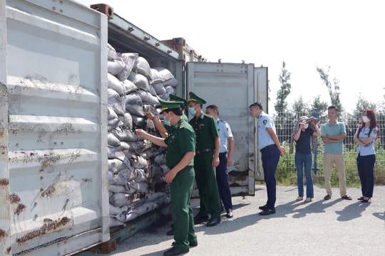 Bộ đội Biên phòng Hải Phòng bắt giữ container hàng hóa vận chuyển trái phép