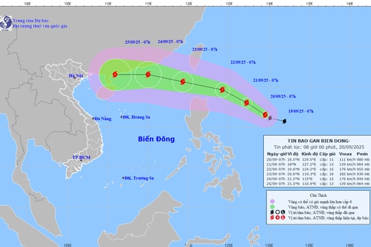 Bão Ragasa có khả năng mạnh thêm, đang hướng vào Biển Đông