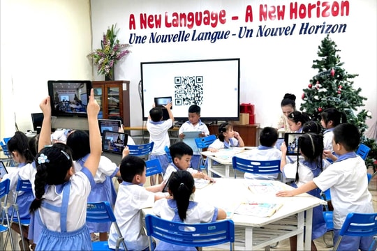 Hai Phong enhances education through smart classrooms