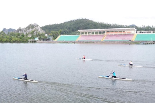 232 tay chèo tranh tài tại Giải Rowing vô địch châu Á 2025 ở Hải Phòng