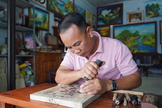 Gìn giữ nghề khắc in mộc bản Thanh Liễu