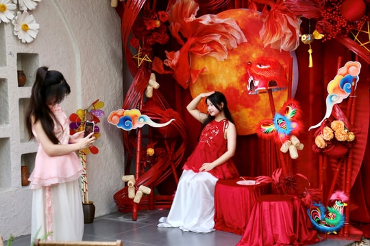 Quán cà phê Hải Phòng rực rỡ sắc màu Trung thu