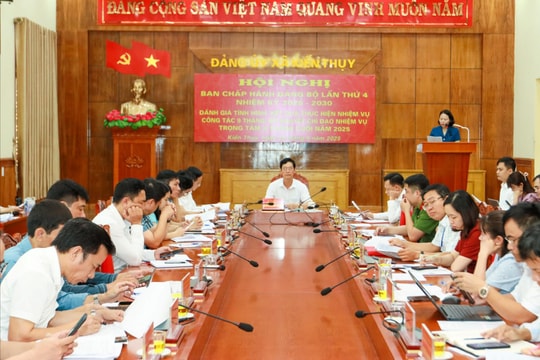 Xã Kiến Thụy bảo đảm 100% hồ sơ thủ tục hành chính được giải quyết đúng hạn