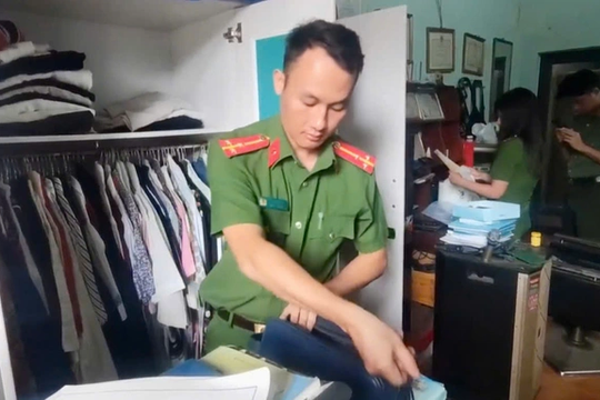 Khám xét khẩn cấp nhà chủ tài khoản 'Lãng tử Tây Bắc'